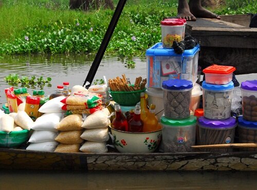 Sổ tay du lịch so tay du lich Sotaydulich Sotay Dulich Khampha Kham Pha Bui Ganive ngoi lang noi doc dao o Benin