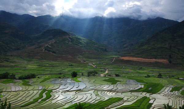 Sổ tay du lịch so tay du lich Sotaydulich Sotay Dulich Khampha Kham Pha BuiCanh dep ruong bac thang mua nuoc do o Tu Le