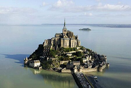 Sổ tay du lịch so tay du lich Sotaydulich Sotay Dulich Khampha Kham Pha Bui 10 toa lau dai nguy nga nhat Chau Au