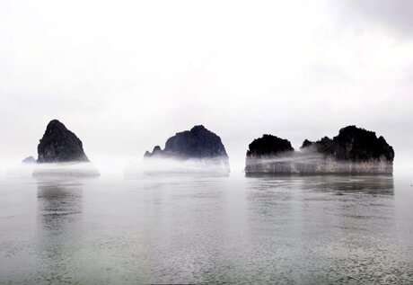 Sổ tay du lịch so tay du lich Sotaydulich Sotay Dulich Khampha Kham Pha Bui Ha Long trong suong