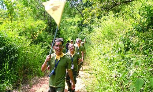 Sổ tay du lịch so tay du lich Sotaydulich Sotay Dulich Khampha Kham Pha Bui Mot ngay chinh phuc nui Voi