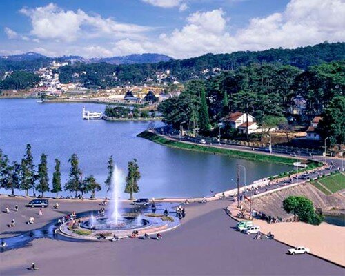Sổ tay du lịch so tay du lich Sotaydulich Sotay Dulich Khampha Kham Pha Bui 10 diem nen ghe tham khi đen voi Da Lat