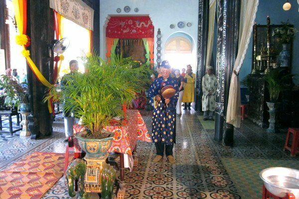 Sổ tay du lịch so tay du lich Sotaydulich Sotay Dulich Khampha Kham Pha Bui Ngoi nha tram tuoi o Chau Doc