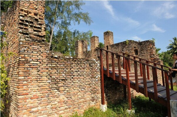 Sổ tay du lịch so tay du lich Sotaydulich Sotay Dulich Khampha Kham Pha Bui Vung tien canh tren dao Lumut Pangkor