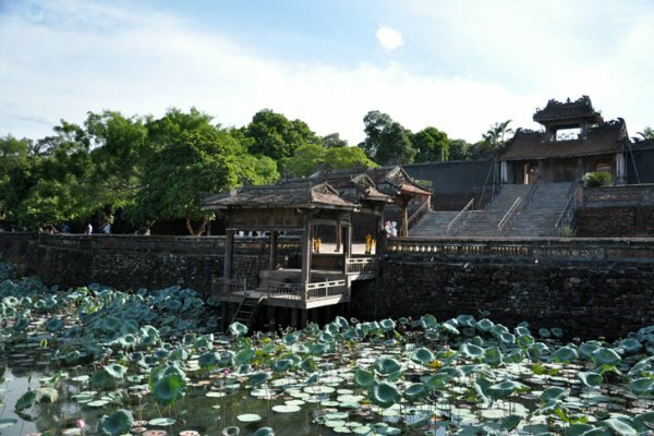 Sổ tay du lịch so tay du lich Sotaydulich Sotay Dulich Khampha Kham Pha Bui Mot vong tham Hue