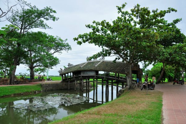 Sổ tay du lịch so tay du lich Sotaydulich Sotay Dulich Khampha Kham Pha Bui Mot vong tham Hue