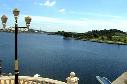 Sổ tay du lịch so tay du lich Sotaydulich Sotay Dulich Khampha Kham Pha Bui Putrajaya Thanh pho thong minh cua Malaysia