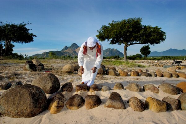 Sổ tay du lịch so tay du lich Sotaydulich Sotay Dulich Khampha Kham Pha Bui Ramuwan Le tao mo cua nguoi Cham Hoi giao o Ninh Thuan