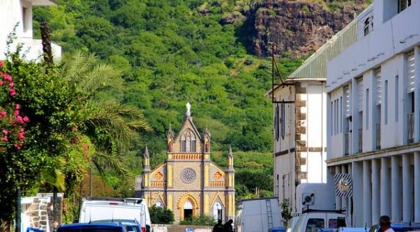 Sổ tay du lịch so tay du lich Sotaydulich Sotay Dulich Khampha Kham Pha Bui Có một Reunion mang quá khứ đất Việt