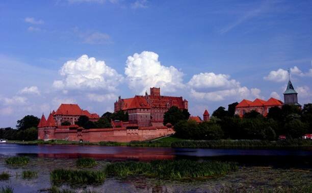 Sổ tay du lịch so tay du lich Sotaydulich Sotay Dulich Khampha Kham Pha Bui 10 Tòa lâu đài nổi tiếng nhất thế giới