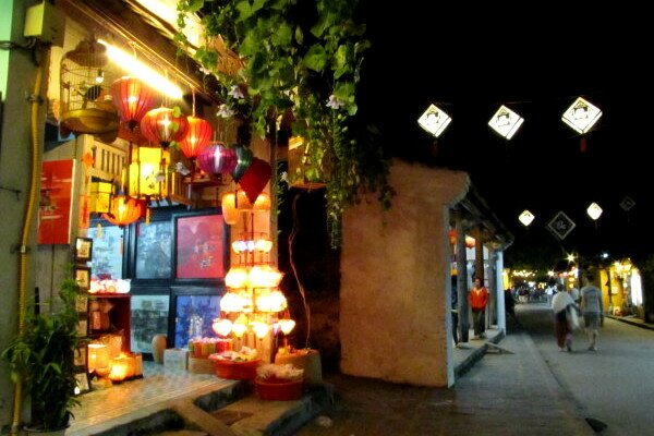 Sổ tay du lịch so tay du lich Sotaydulich Sotay Dulich Khampha Kham Pha Bui Đêm Hội An