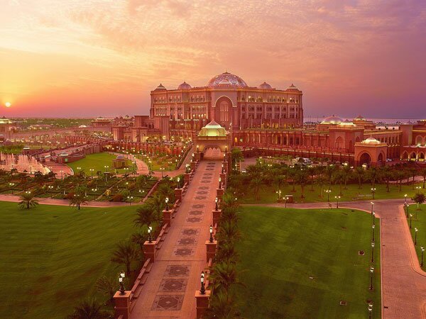 Sổ tay du lịch so tay du lich Sotaydulich Sotay Dulich Khampha Kham Pha Bui Grand Palace khách sạn sang trọng bậc nhất Trung Đông