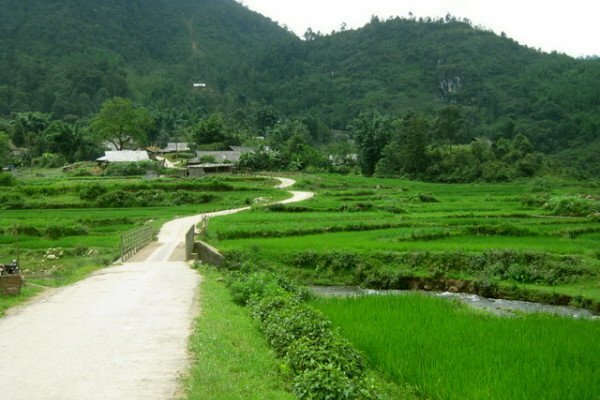 Sổ tay du lịch so tay du lich Sotaydulich Sotay Dulich Khampha Kham Pha Bui Thăm bản Tả Phìn ở Sapa