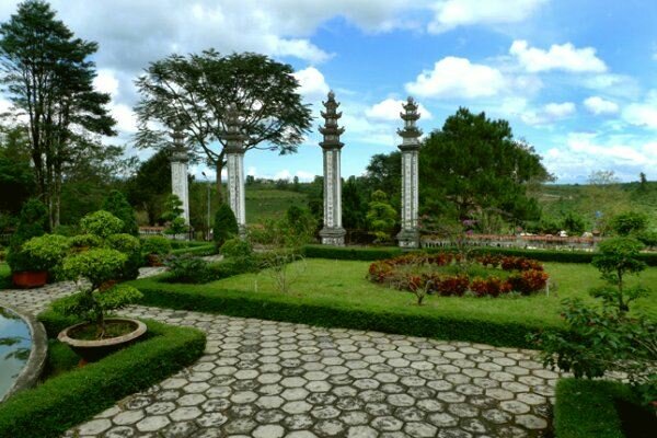Sổ tay du lịch so tay du lich Sotaydulich Sotay Dulich Khampha Kham Pha Bui Tu viện Bát Nhã tịnh tâm chốn cao nguyên