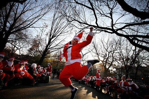 Sổ tay du lịch so tay du lich Sotaydulich Sotay Dulich Khampha Kham Pha Bui Hóa thành Santa cùng hội Santacon 