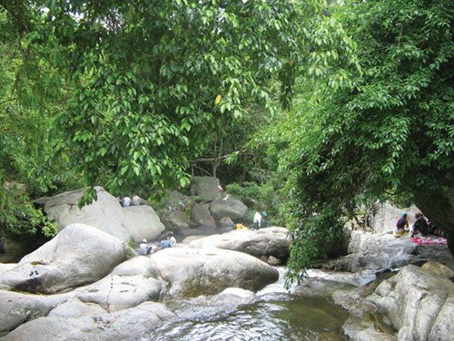 Sổ tay du lịch so tay du lich Sotaydulich Sotay Dulich Khampha Kham Pha Bui Đến Diên Khánh tắm Suối Tiên