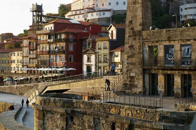Sổ tay du lịch so tay du lich Sotaydulich Sotay Dulich Khampha Kham Pha Bui Cais da Ribeira linh hồn của Porto