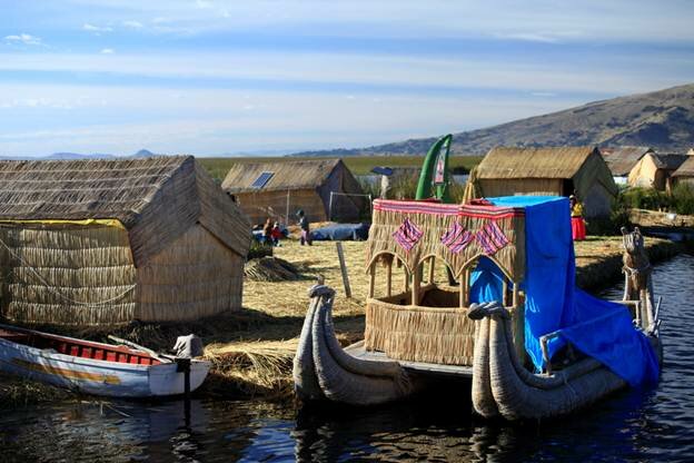 Sổ tay du lịch so tay du lich Sotaydulich Sotay Dulich Khampha Kham Pha Bui Vẻ đẹp Reed Boat ở hồ Titicaca