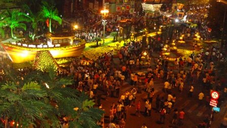 Sổ tay du lịch so tay du lich Sotaydulich Sotay Dulich Khampha Kham Pha Bui Hình ảnh pháo hoa lung linh đón xuân Quý Tỵ trên cả nước