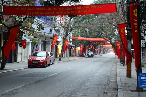 Sổ tay du lịch so tay du lich Sotaydulich Sotay Dulich Khampha Kham Pha BuiPhố phường Hà Nội vắng lặng sáng mùng 1 Tết