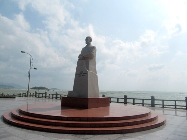 Sổ tay du lịch so tay du lich Sotaydulich Sotay Dulich Khampha Kham Pha Bui Thăm bảo tàng Alexandre Yersin ở Nha Trang 