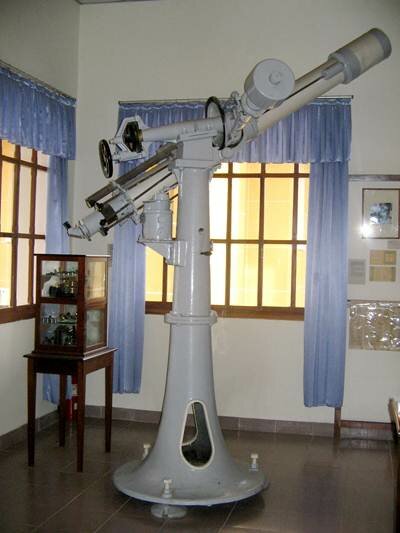 Sổ tay du lịch so tay du lich Sotaydulich Sotay Dulich Khampha Kham Pha Bui Thăm bảo tàng Alexandre Yersin ở Nha Trang 