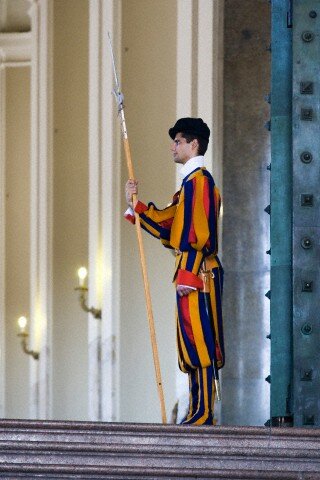 Sổ tay du lịch so tay du lich Sotaydulich Sotay Dulich Khampha Kham Pha Bui Chuyện về lính gác Thụy Sĩ ở Vatican