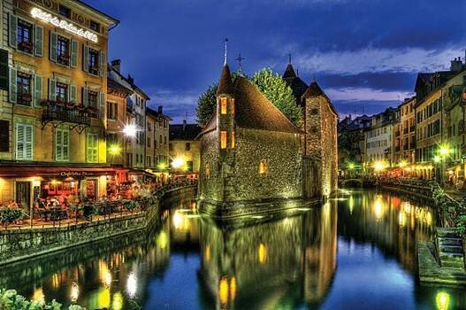 Sổ tay du lịch so tay du lich Sotaydulich Sotay Dulich Khampha Kham Pha Bui Lãng mạn Annecy 