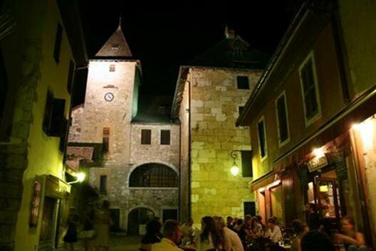 Sổ tay du lịch so tay du lich Sotaydulich Sotay Dulich Khampha Kham Pha Bui Lãng mạn Annecy 
