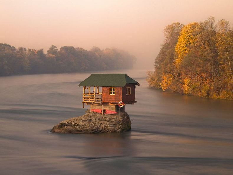 Sổ tay du lịch so tay du lich Sotaydulich Sotay Dulich Khampha Kham Pha Bui Ngôi nhà độc đáo trên dòng sông Drina ở Serbia