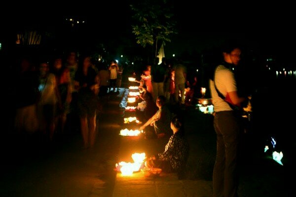 Sổ tay du lịch so tay du lich Sotaydulich Sotay Dulich Khampha Kham Pha Bui Hoa đăng phố Hội