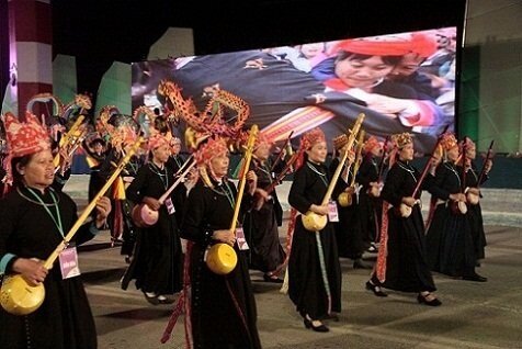 Sổ tay du lịch so tay du lich Sotaydulich Sotay Dulich Khampha Kham Pha Bui Lễ hội hoa Anh Đào và Carnaval ở Quảng Ninh