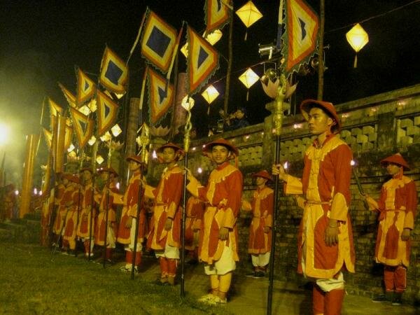 Sổ tay du lịch so tay du lich Sotaydulich Sotay Dulich Khampha Kham Pha Bui Lễ tế đàn Xã Tắc năm 2013