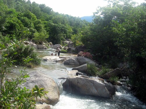 Sổ tay du lịch so tay du lich Sotaydulich Sotay Dulich Khampha Kham Pha Bui Khám phá suối Ba Li