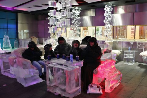 Sổ tay du lịch so tay du lich Sotaydulich Sotay Dulich Khampha Kham Pha Bui Giải nhiệt mùa hè trong quán cafe băng ở Dubai