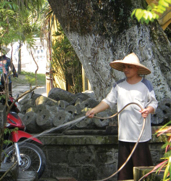 Sổ tay du lịch so tay du lich Sotaydulich Sotay Dulich Khampha Kham Pha Bui Bảo tàng đồ đá trong chùa