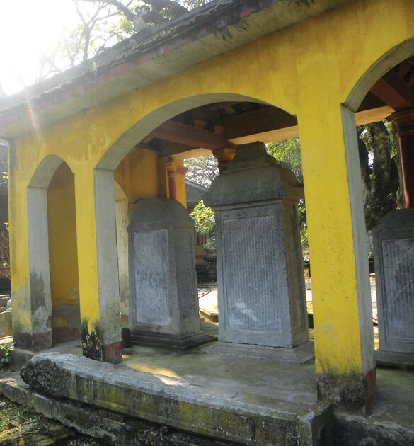 Sổ tay du lịch so tay du lich Sotaydulich Sotay Dulich Khampha Kham Pha Bui Bảo tàng đồ đá trong chùa