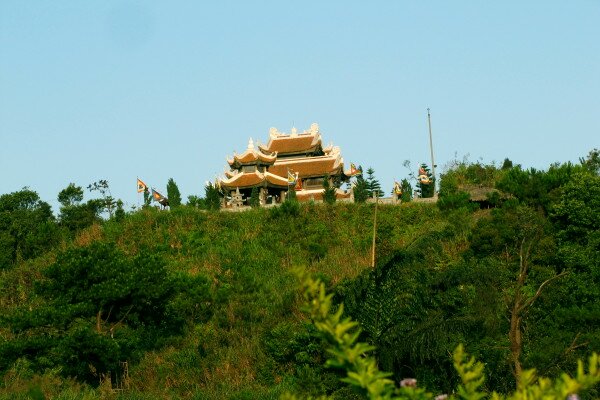 Sổ tay du lịch so tay du lich Sotaydulich Sotay Dulich Khampha Kham Pha Bui Đền Mẫu Thượng Ngàn trên đỉnh núi Chúa