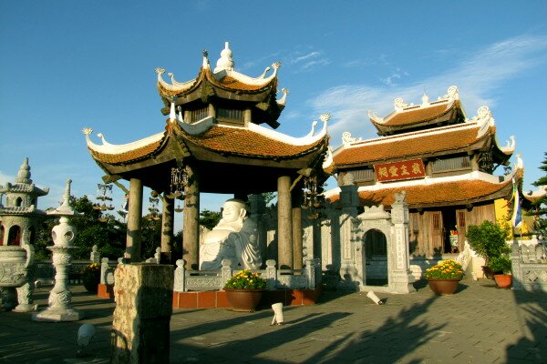Sổ tay du lịch so tay du lich Sotaydulich Sotay Dulich Khampha Kham Pha Bui Đền Mẫu Thượng Ngàn trên đỉnh núi Chúa