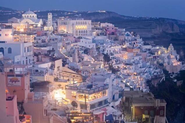 Sổ tay du lịch so tay du lich Sotaydulich Sotay Dulich Khampha Kham Pha Bui Tận tường nhà trắng ở Santorini