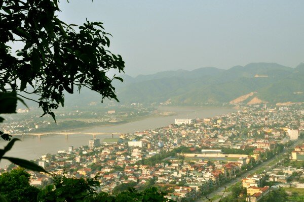 Sổ tay du lịch so tay du lich Sotaydulich Sotay Dulich Khampha Kham Pha Bui Nhìn từ thủy điện sông Đà