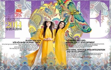 Sổ tay du lịch so tay du lich Sotaydulich Sotay Dulich Khampha Kham Pha Bui Công bố Poster Festival Huế 2014