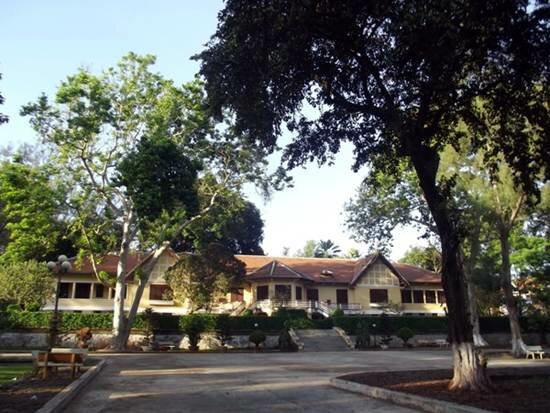 Sổ tay du lịch so tay du lich Sotaydulich Sotay Dulich Khampha Kham Pha Bui Thăm Bảo tàng dân tộc Đăk Lăk