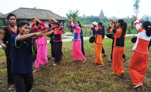 Sổ tay du lịch so tay du lich Sotaydulich Sotay Dulich Khampha Kham Pha Bui Những lễ hội văn hóa thú vị tháng 8