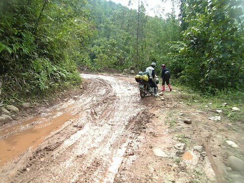 Sổ tay du lịch so tay du lich Sotaydulich Sotay Dulich Khampha Kham Pha Bui Kinh nghiệm đi du lịch bụi an toàn trong mùa bão