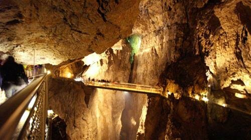 Sổ tay du lịch so tay du lich Sotaydulich Sotay Dulich Khampha Kham Pha Bui Quần đảo Nam Du Viên ngọc thô ở phương nam