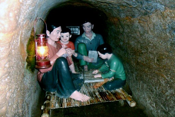 Sổ tay du lịch so tay du lich Sotaydulich Sotay Dulich Khampha Kham Pha Bui Địa đạo Vịnh Mốc