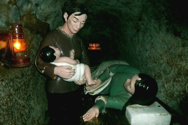 Sổ tay du lịch so tay du lich Sotaydulich Sotay Dulich Khampha Kham Pha Bui Địa đạo Vịnh Mốc
