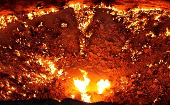 Sổ tay du lịch so tay du lich Sotaydulich Sotay Dulich Khampha Kham Pha Bui Tham quan Cổng địa ngục Derweze 