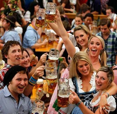 Sổ tay du lịch so tay du lich Sotaydulich Sotay Dulich Khampha Kham Pha Bui Oktoberfest Hội chợ phù hoa